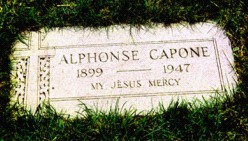 Al Capone Gravestone 